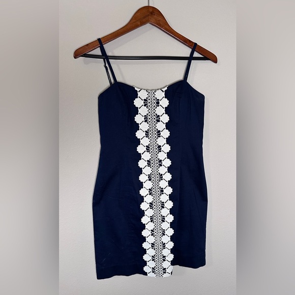 Lilly Pulitzer Navy and White Floral Mini Dress - Picture 2 of 9